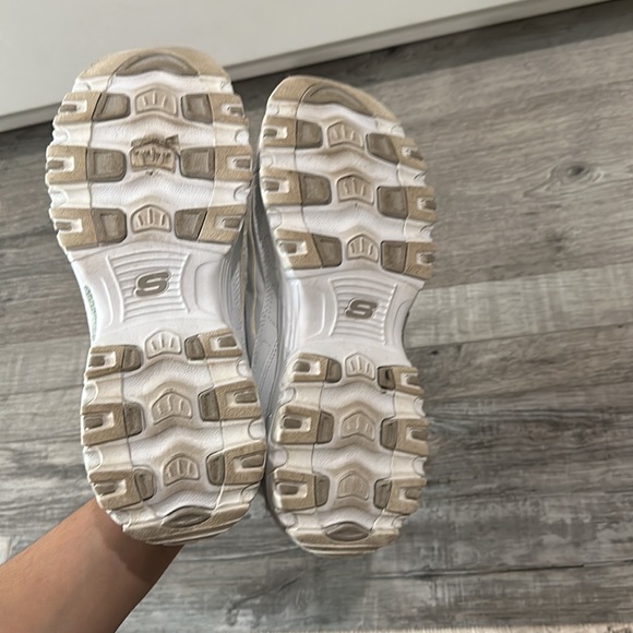 White memory foam sneakers - Picture 4 of 5